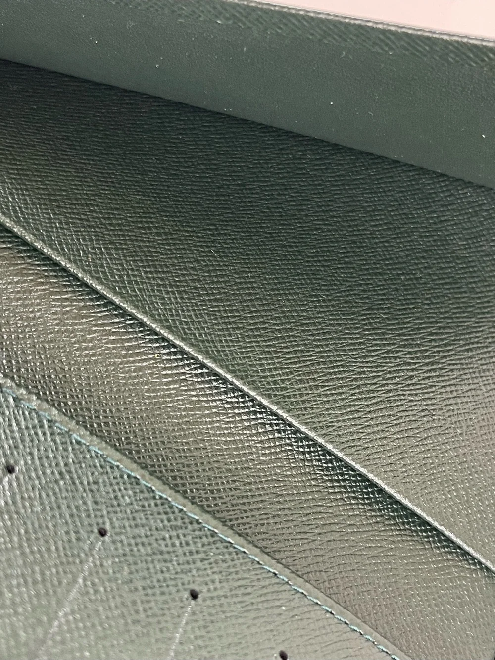 Louis Vuitton Taiga leather long bifold wallet with Box